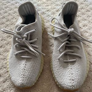 Brand new yeezy boost  never worn